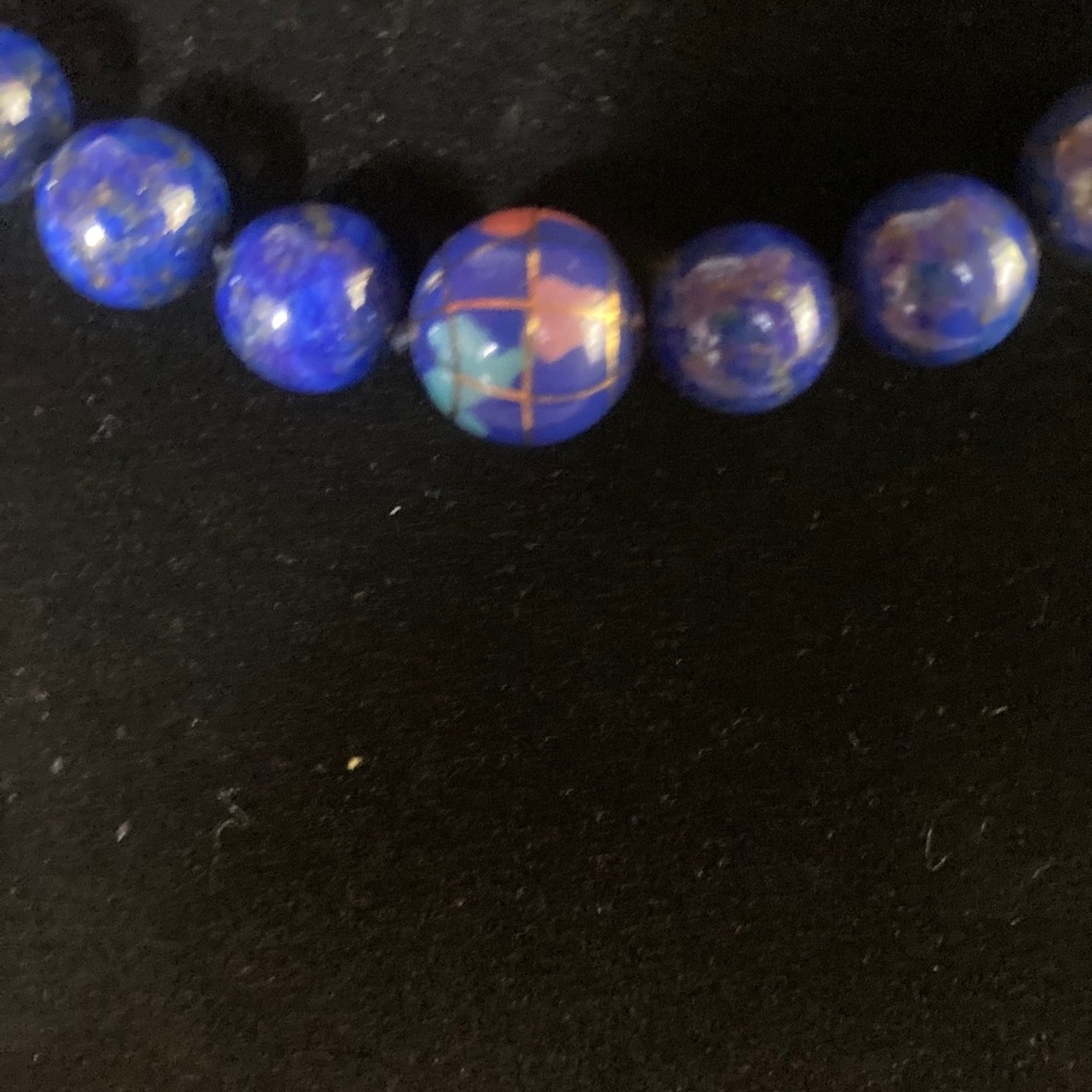 🆕Lapis lazuli necklace with global accents